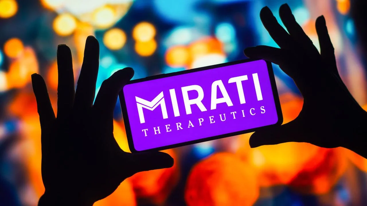 KRAS battle heats up as Mirati pressures Amgen with Keytruda combo show in lung cancer