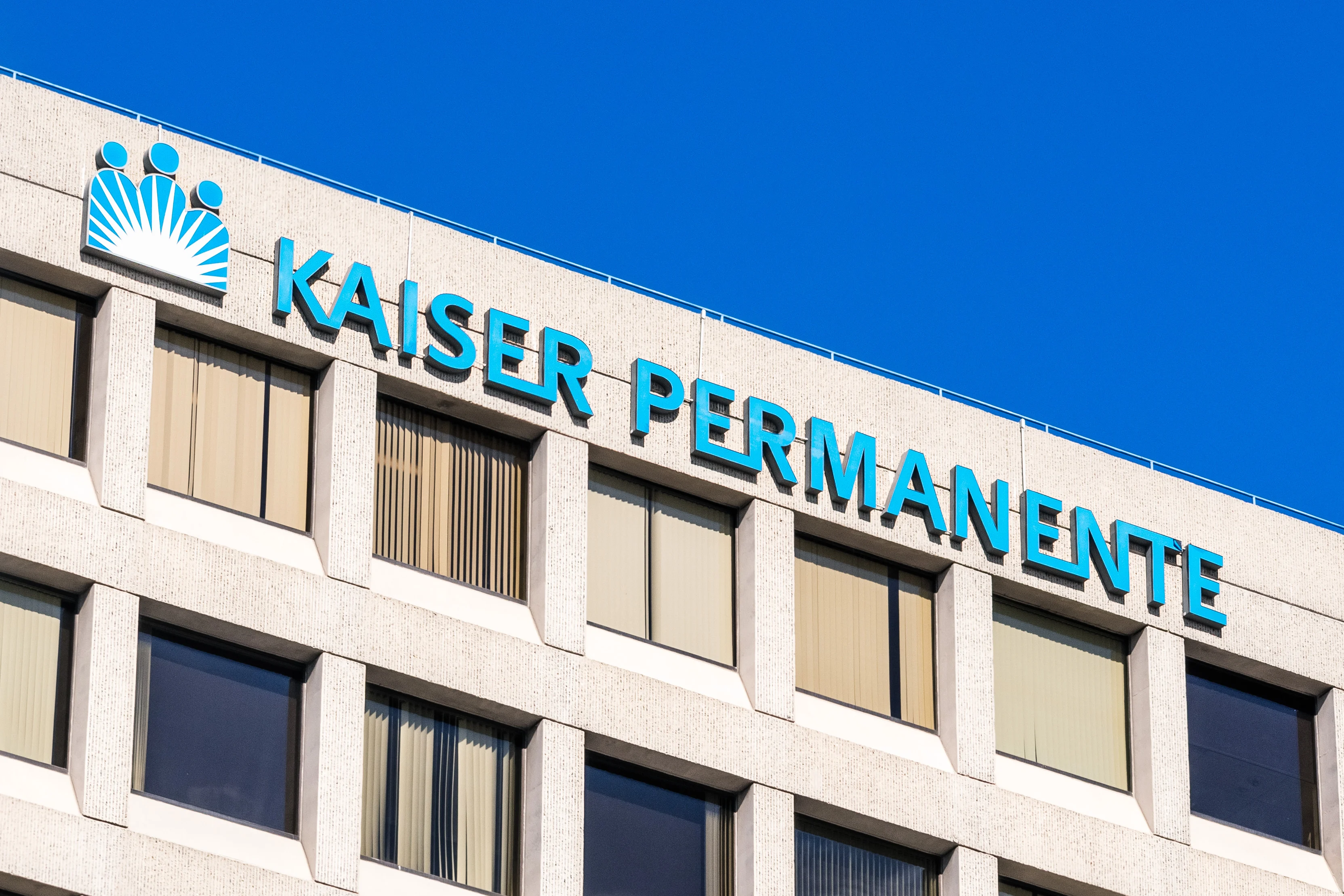 Kaiser Permanente posts $4.5B net loss in 2022, driven by rising costs, investment losses