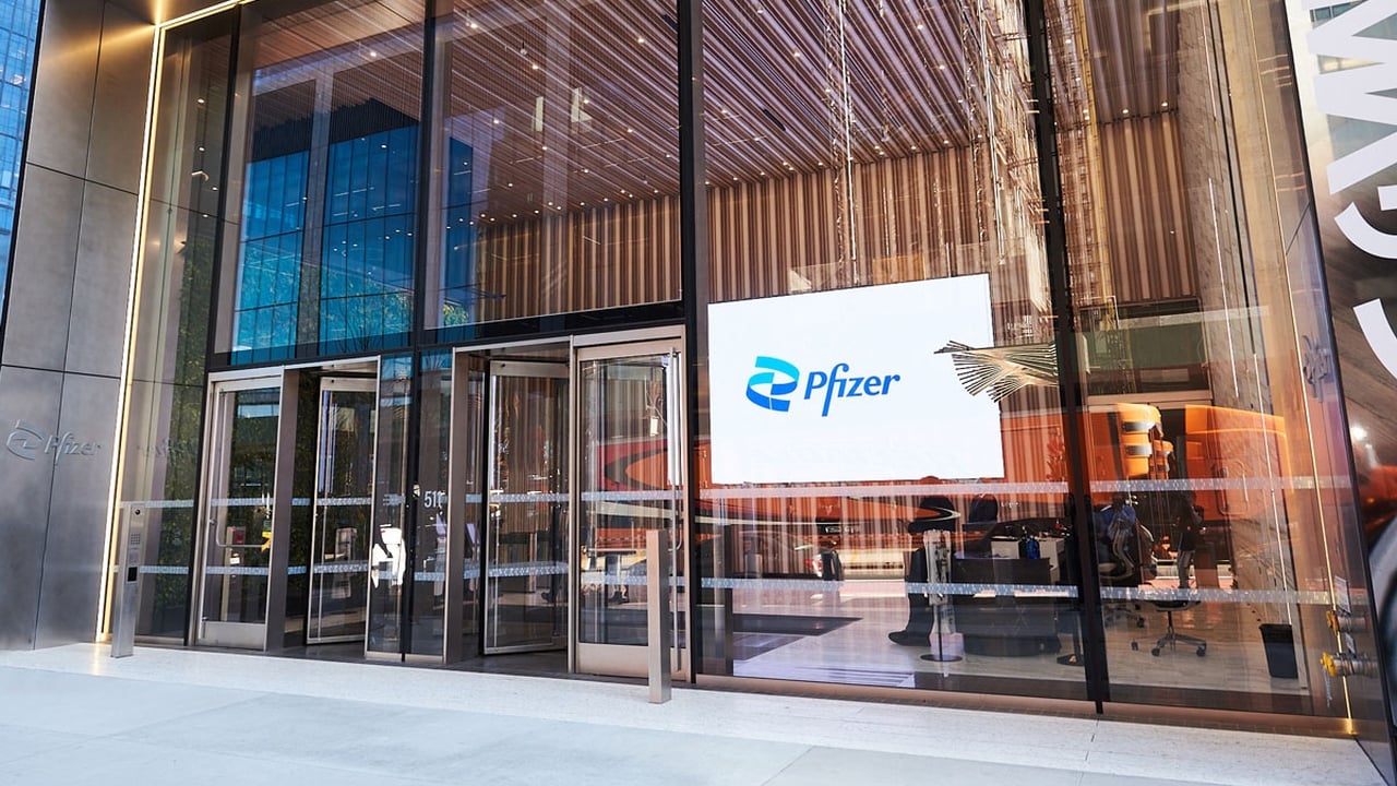 Pfizer cans twice-daily oral obesity program after half of patients leave trial while once daily continues