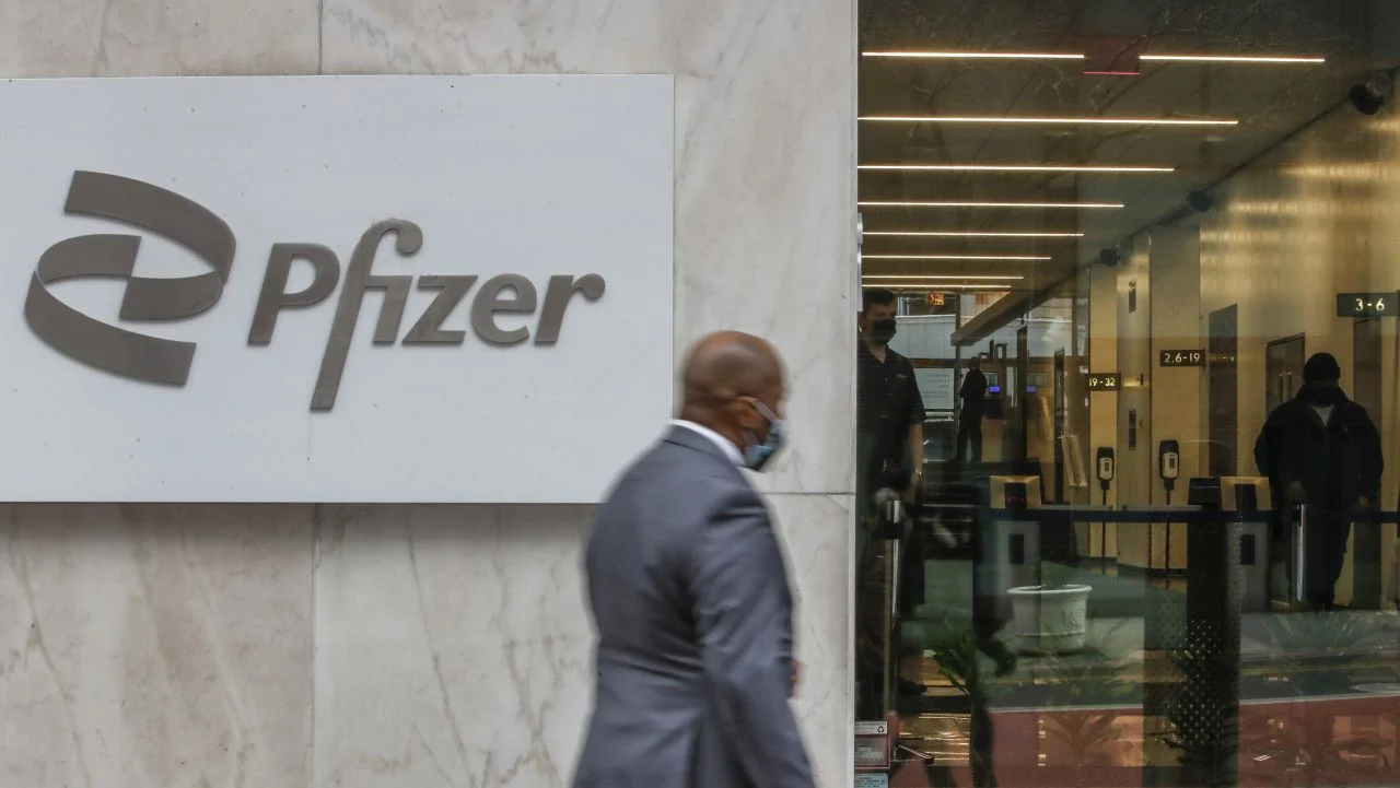 Pfizer's search for Paxlovid's COVID-busting sibling leads to low-profile antiviral biotech